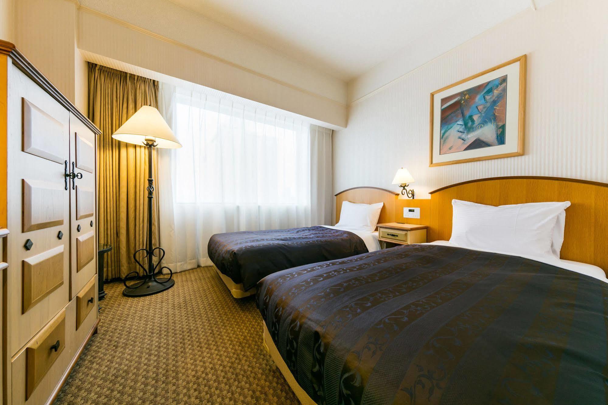 Hotel Resol Sapporo Nakajima Koen Exterior photo